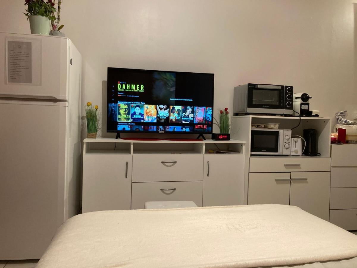 Апартаменты Studio Calme Et Eclaire Proche De Nation C Париж Экстерьер фото